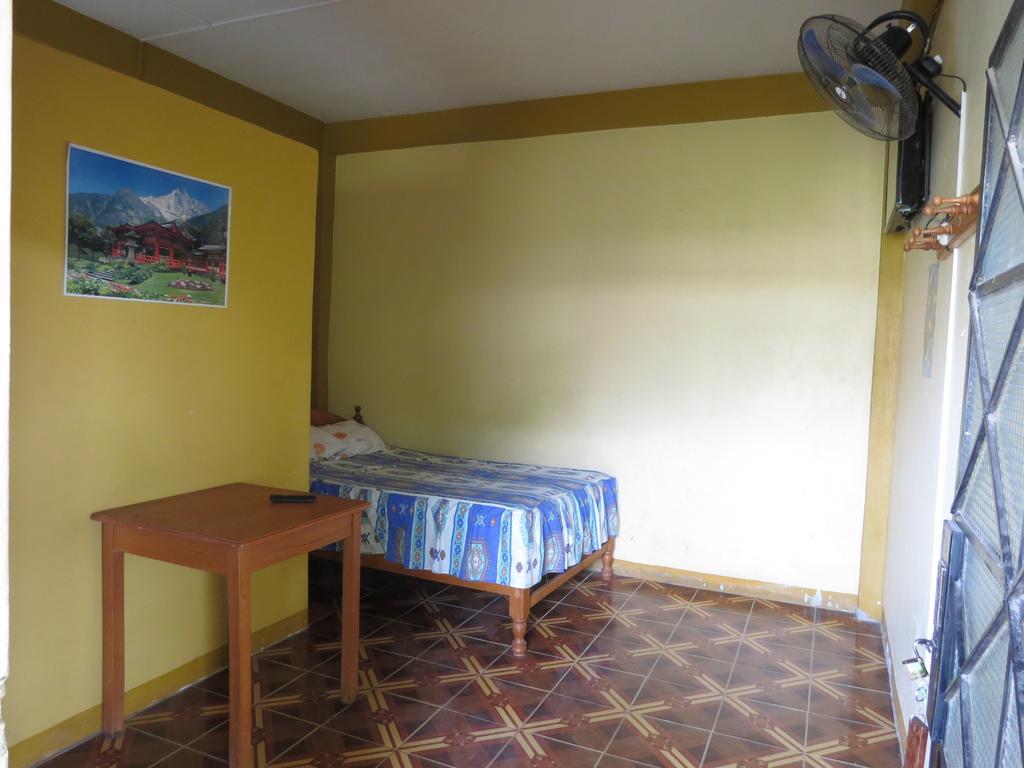 Tambopata Hostel Bambu Puerto Maldonado Rum bild