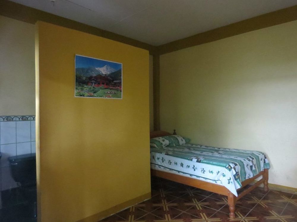 Tambopata Hostel Bambu Puerto Maldonado Exteriör bild