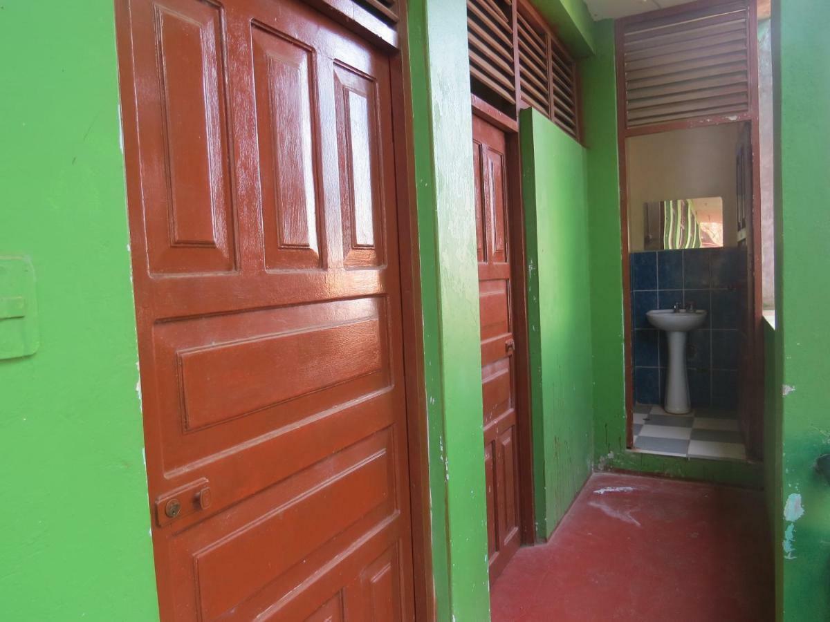 Tambopata Hostel Bambu Puerto Maldonado Exteriör bild