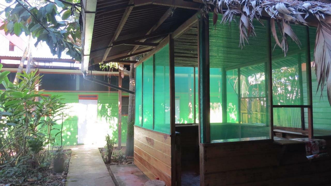 Tambopata Hostel Bambu Puerto Maldonado Exteriör bild