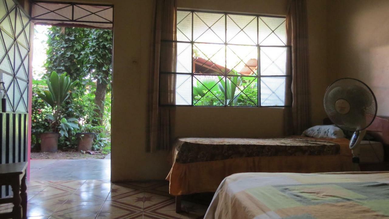 Tambopata Hostel Bambu Puerto Maldonado Exteriör bild